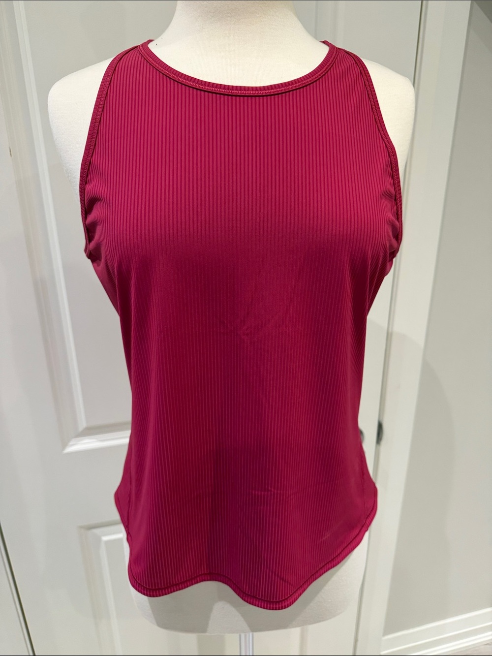 Lululemon Women’s Ribbed Tank Top - Berry Pink, size 12